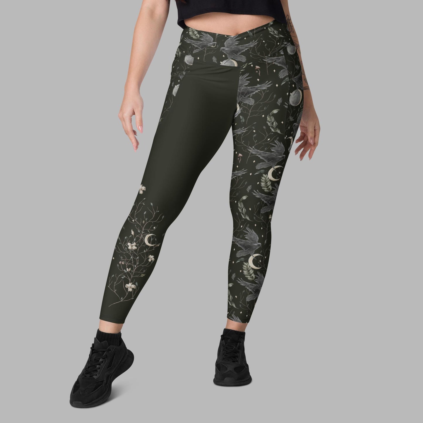 Crossover leggings with pockets